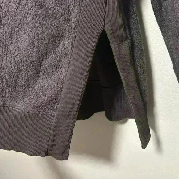 Aerie sweater XS NWT - Picture 2 of 4